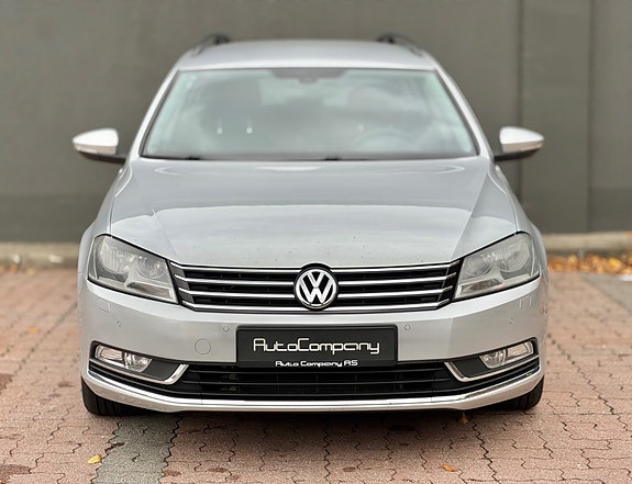 Volkswagen Passat 3 of 29