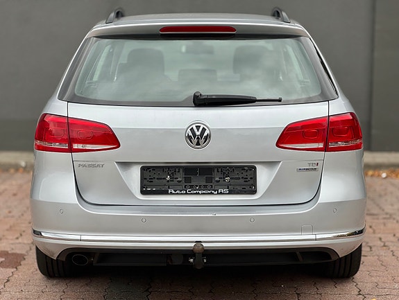 Volkswagen Passat 12 of 29