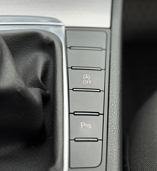 Volkswagen Passat 28 of 29