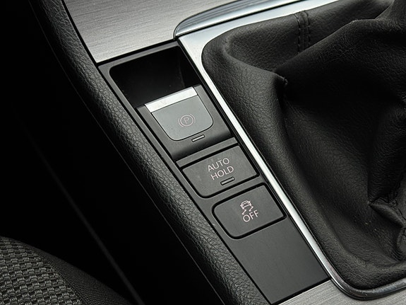 Volkswagen Passat 27 of 29