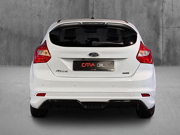 Ford Focus 9 of 25
