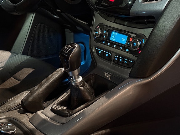 Ford Focus 19 of 25