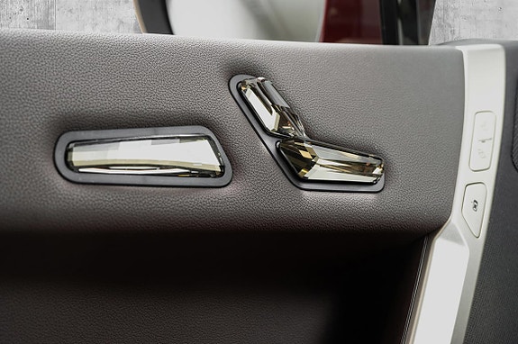 BMW iX 15 of 28