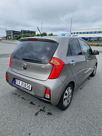 Kia Picanto 5 of 5