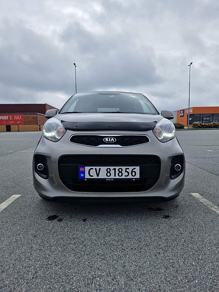 Kia Picanto 3 of 5
