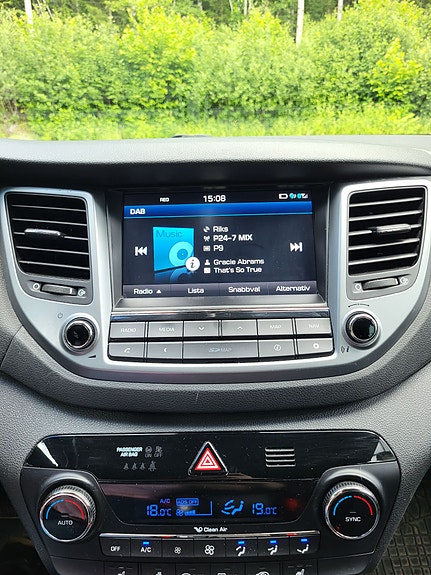 Hyundai Tucson 3 of 17