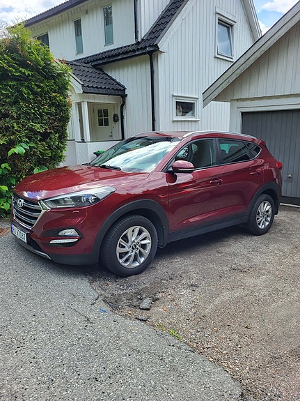 Hyundai Tucson 12 of 17