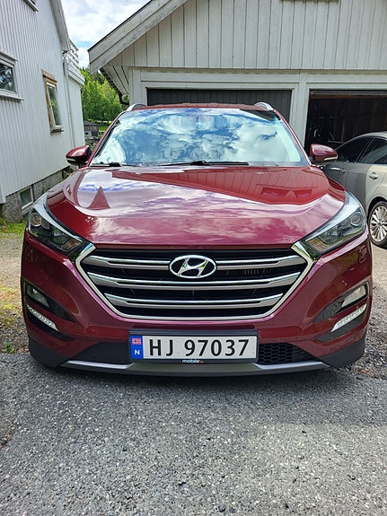 Hyundai Tucson 9 of 17