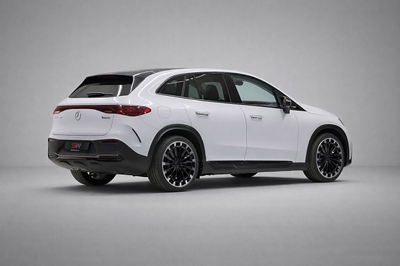 Mercedes-Benz EQE350 SUV 3 of 5