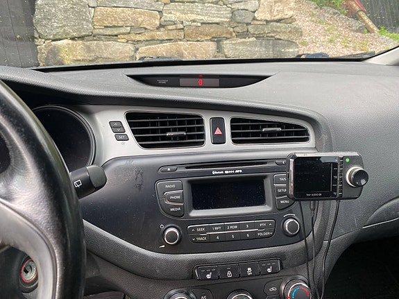 Kia Ceed 3 of 5