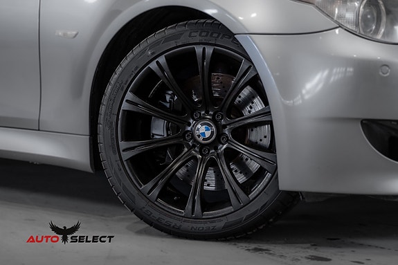 BMW M5 3 of 5