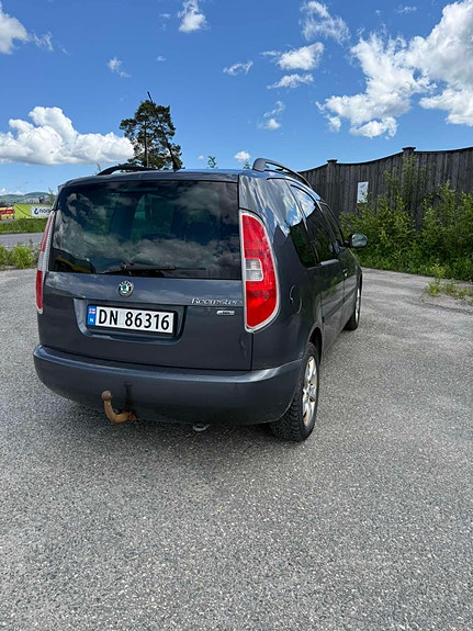 Skoda Roomster 4 of 5