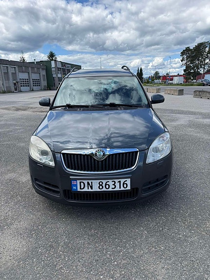 Skoda Roomster 3 of 5