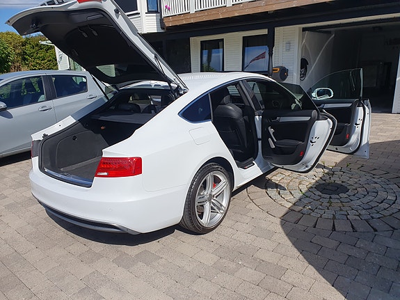 Audi A5 4 of 5