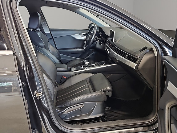 Audi A4 17 of 30