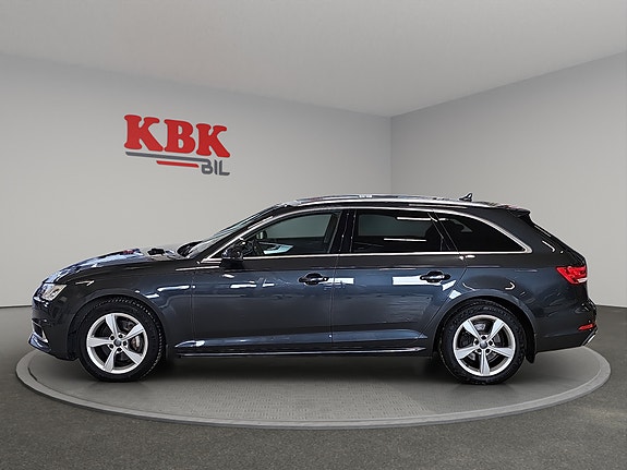Audi A4 7 of 30
