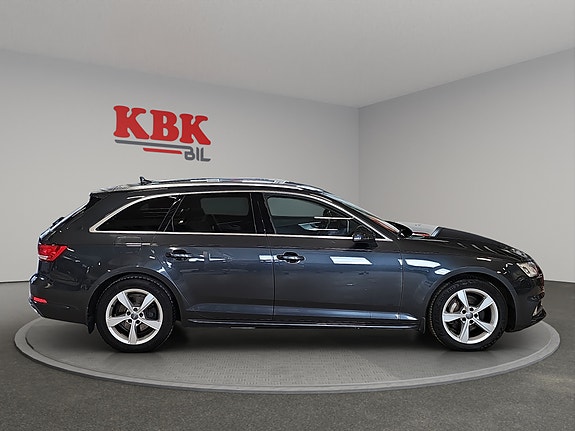 Audi A4 4 of 30