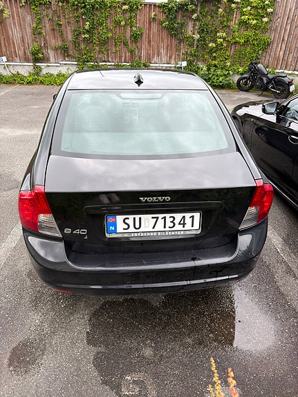 Volvo S40 4 of 5