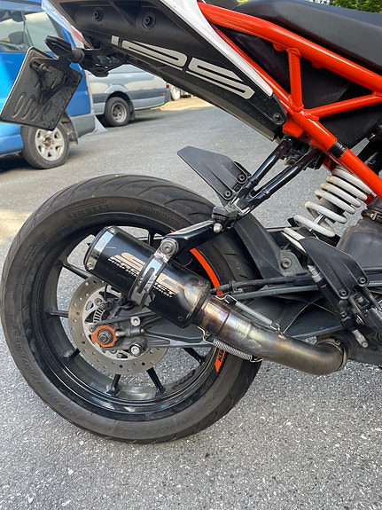 KTM 125 Duke 10 of 14