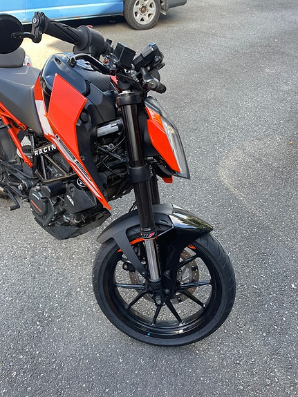 KTM 125 Duke 5 of 14
