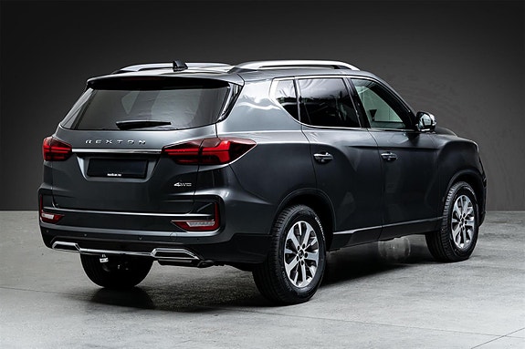 KGM Rexton 2 of 5