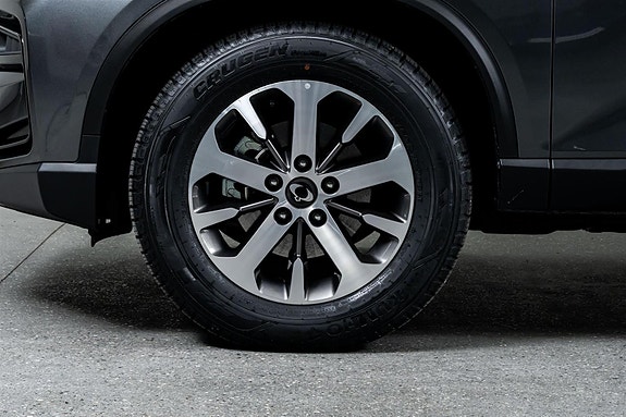 KGM Rexton 10 of 30