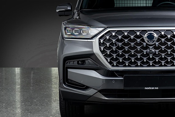KGM Rexton 9 of 30