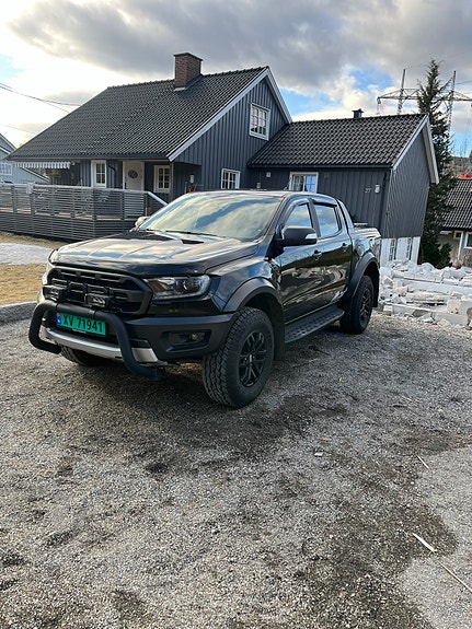 Ford Ranger Raptor 2 of 5