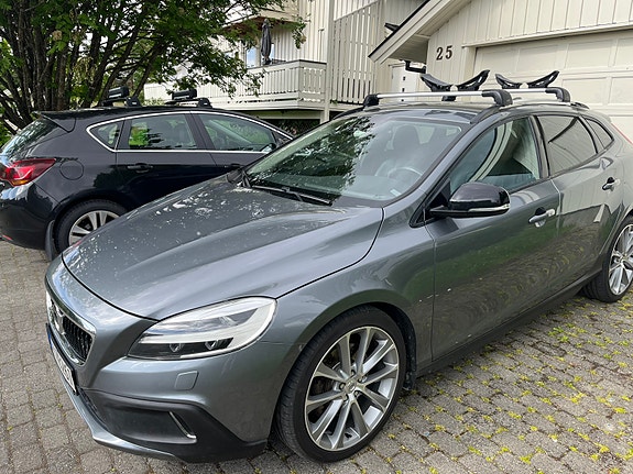 Volvo V40 Cross Country 5 of 5