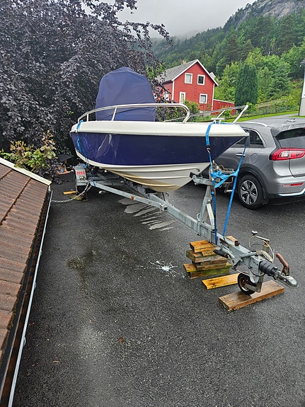 Ibiza 19 Sport Special Edition med Evinrude 150hk og HSS båthenger 3 of 5