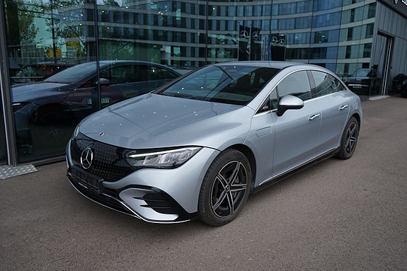 Mercedes-Benz EQE350 2 of 5