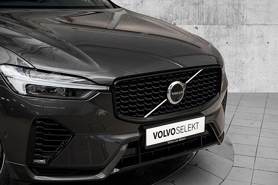 Volvo XC60 3 of 5