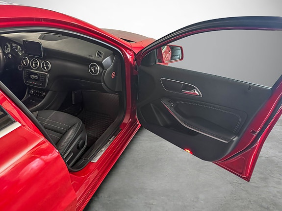 Mercedes-Benz A200 d 13 of 24