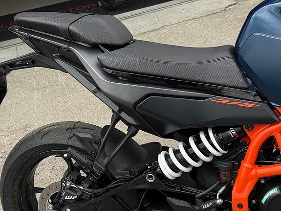 KTM Duke 390 3 of 5