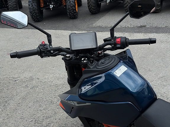 KTM Duke 390 5 of 5