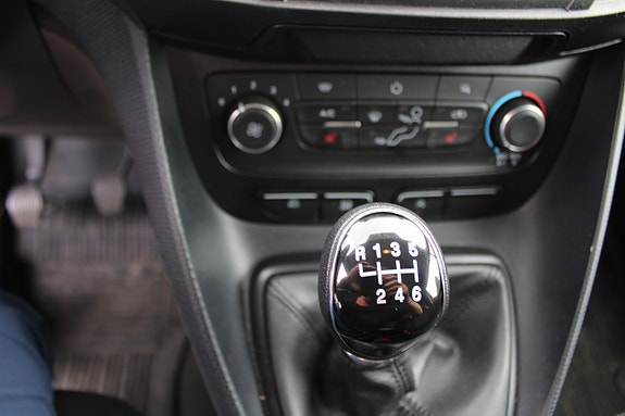 Ford Transit Connect 24 of 30