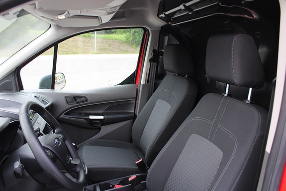 Ford Transit Connect 21 of 30