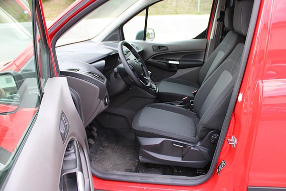 Ford Transit Connect 20 of 30
