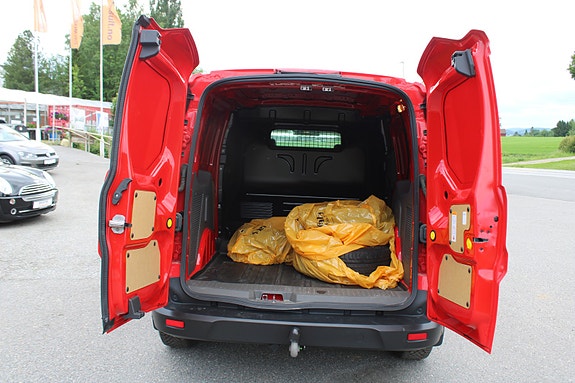 Ford Transit Connect 14 of 30