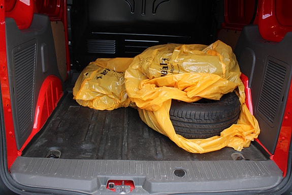 Ford Transit Connect 15 of 30