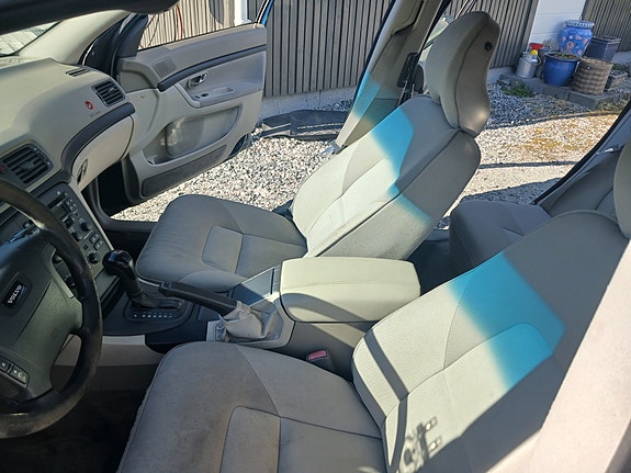 Volvo S80 4 of 5