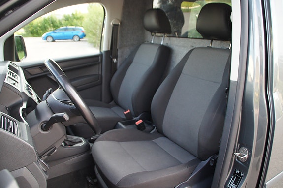 Volkswagen Caddy Maxi 17 of 30