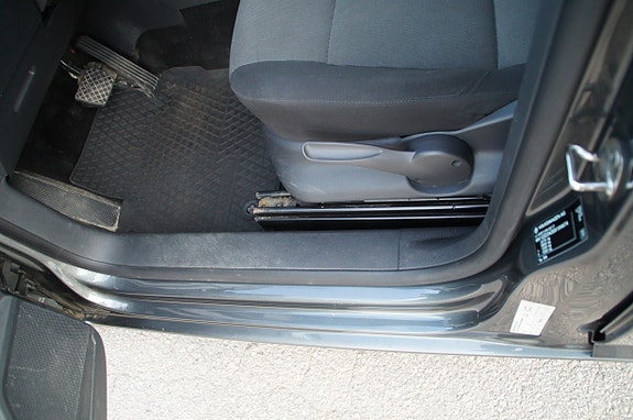 Volkswagen Caddy Maxi 14 of 30
