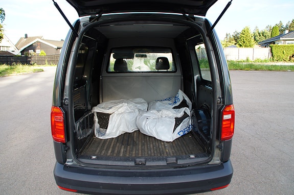 Volkswagen Caddy Maxi 19 of 30