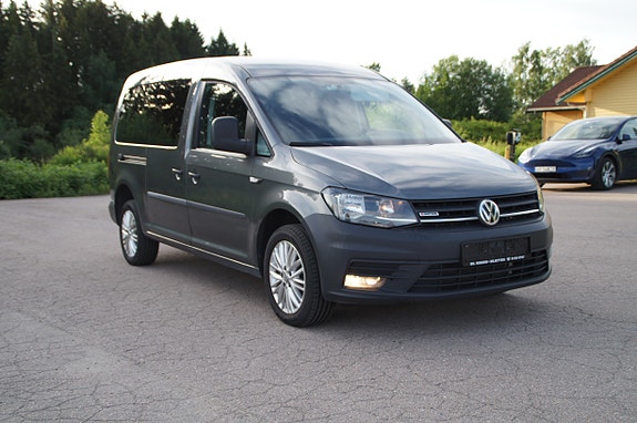 Volkswagen Caddy Maxi 10 of 30