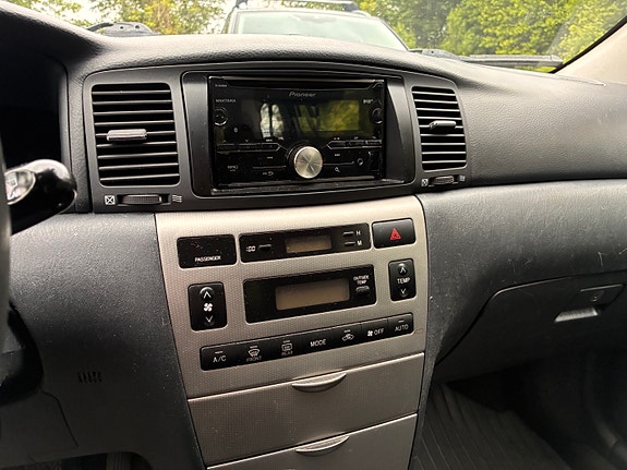 Toyota Corolla 18 of 30