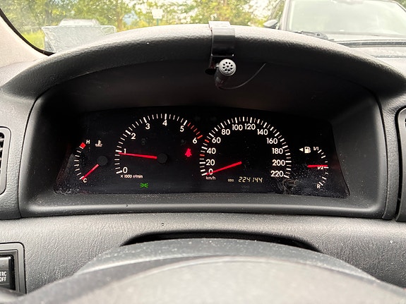 Toyota Corolla 17 of 30