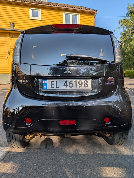 Mitsubishi i-Miev 4 of 13