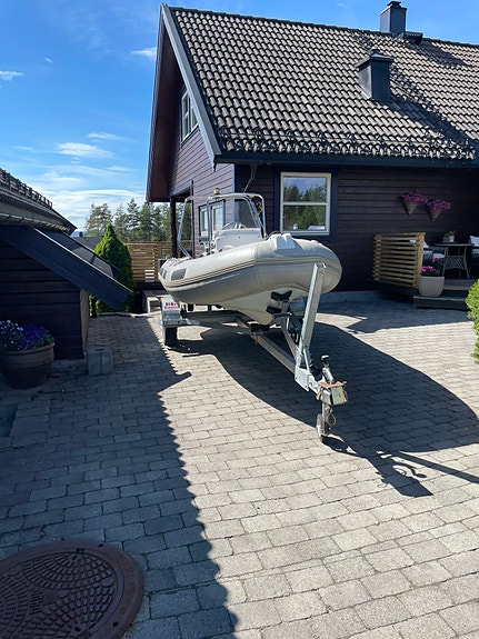 Smart Rib, 25hk Evinrude E-tec og BK henger 5 of 5