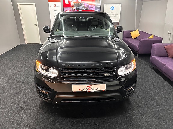 Land Rover Range Rover Sport 3 of 5